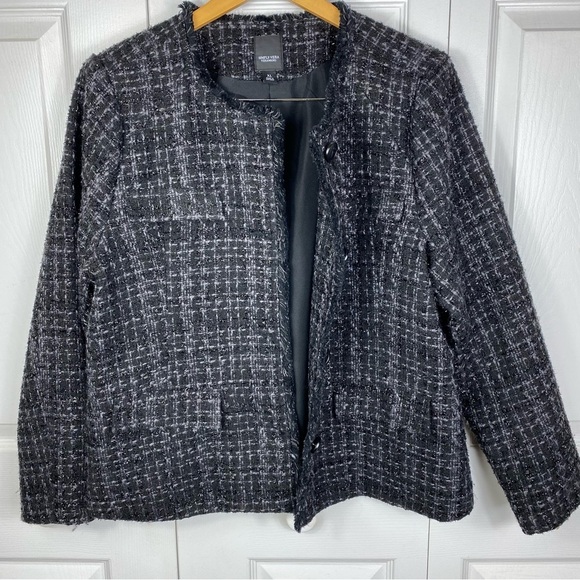 Chic Black Tweed Women's Jacket - Picture 3 of 8